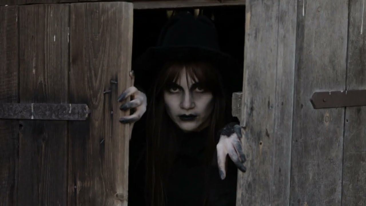 Sweet Dreams (Nightmares are made of this) - Halloween