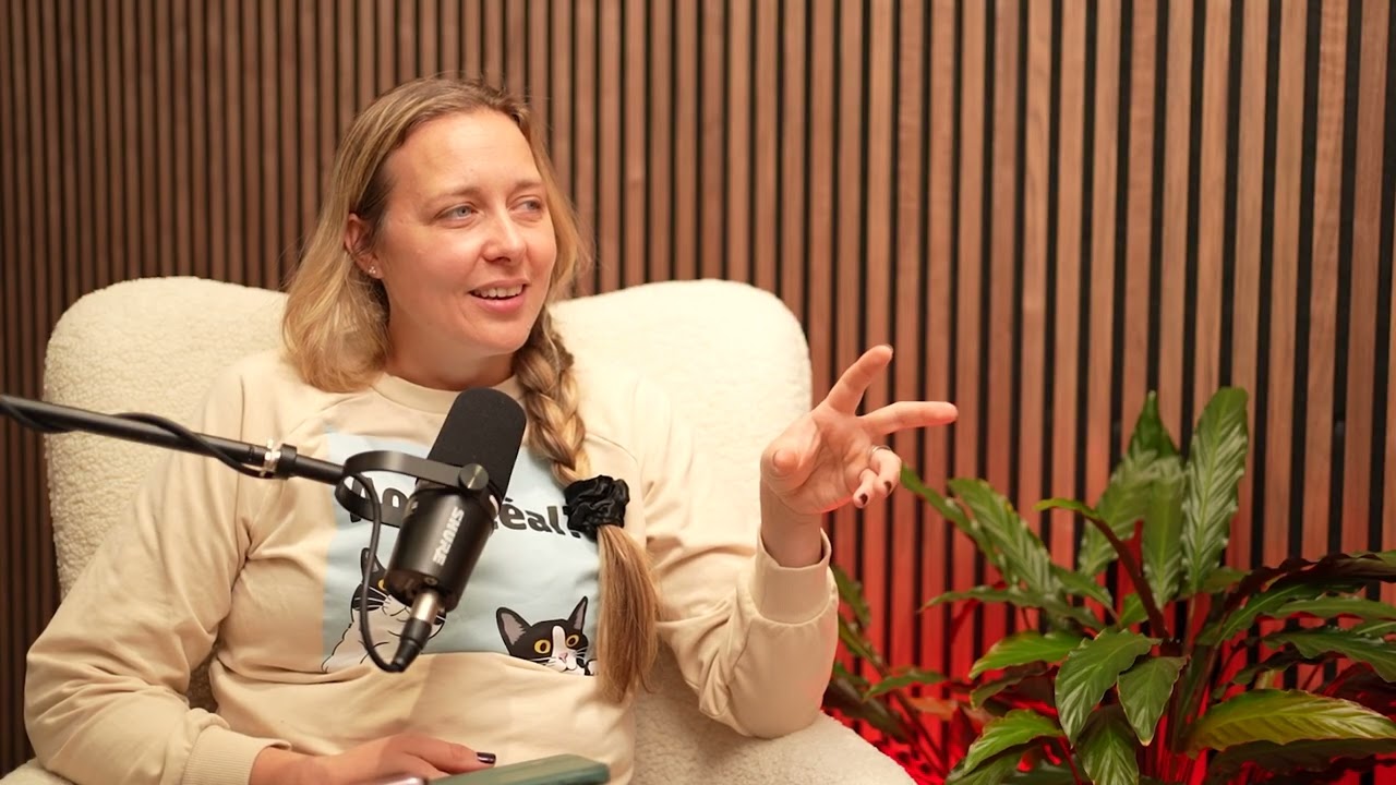 S1: EP 16: Unequal praise for Dads and the weird things that make us emotional