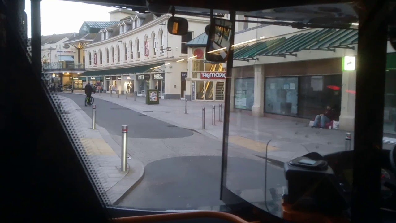 torquay-bus-ride-along-the-town-centre-today-15-3-2020-youtube