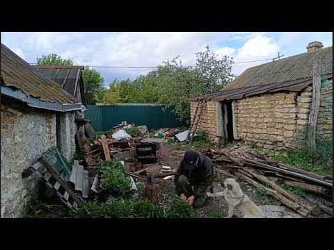 Видео: Доделали колодец.Сделали брудер. Закупили корма.Сломали стены в доме. Разбираем баню.Наводим порядок