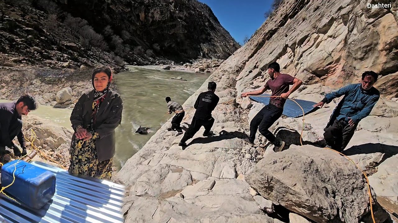 Bringing a plate from the river for Leila's mountain hut and the happiness of Leila and Shahin