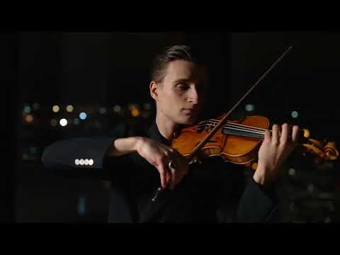 Roberts Balanas - 'Tumša Nakte, Zaļa Zāle'