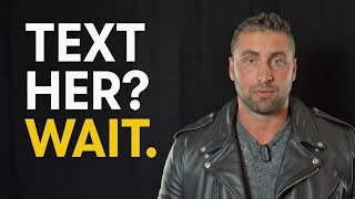 Should You Text Her After The First Date (Or Wait?)