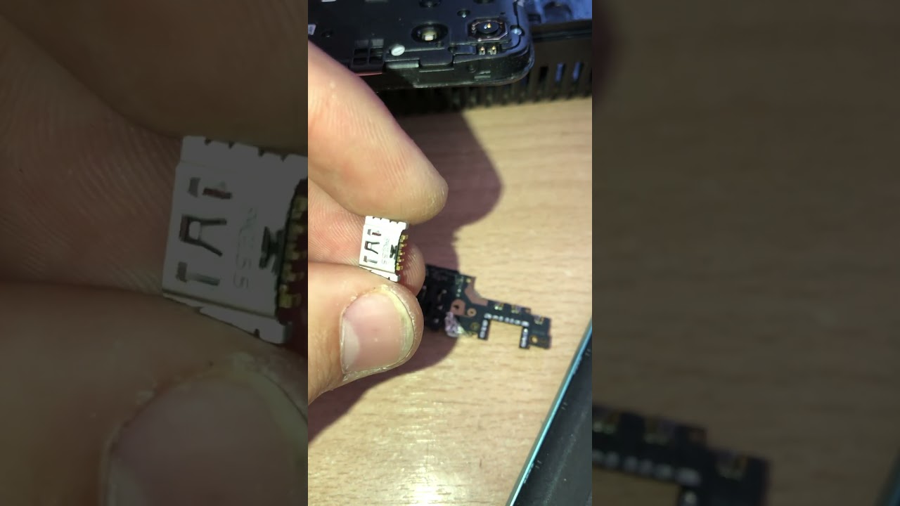 Разъемы Micro USB телефона раньше и сейчас.