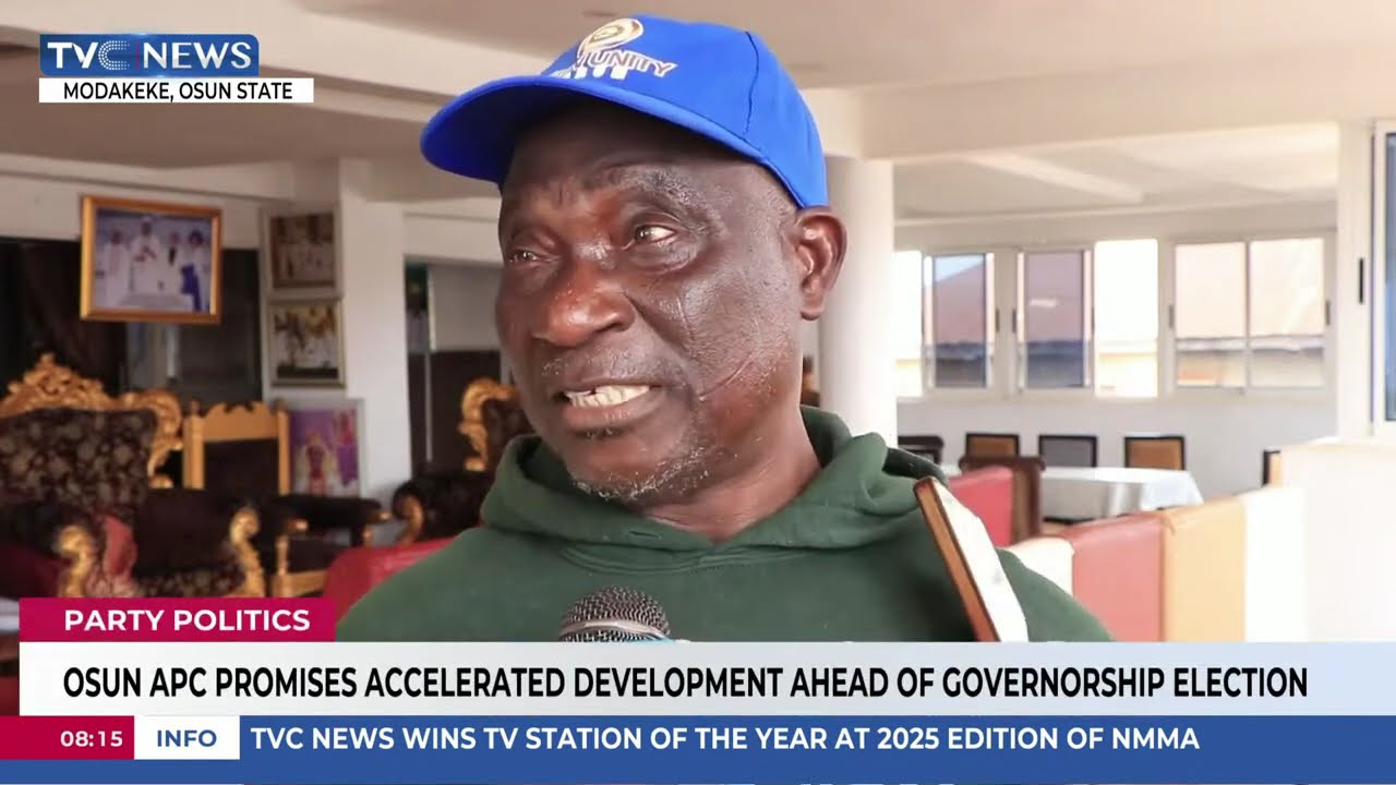 APC Members Hold Solidarity Walk, Present Candidate To Ogunsua Of Modakeke