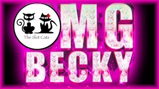 VLOG Heidi & Tyler Golf ⛳️ Clinko: King of Bling 🤑 Mix-A-Lot: I Like Big Bucks 💵