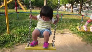 Old movie はじめてブランコ�...