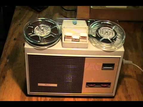 Philips-Norelco EL3586/54 portable reel-to-reel tape recorder. 