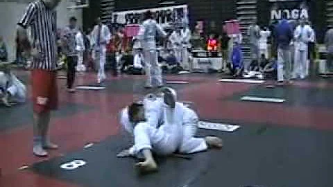 Cesar Paredes (Pedro Sauer) Dan Gleaton