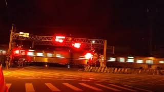 20221019-EMU500電聯車通過省牧場平交道