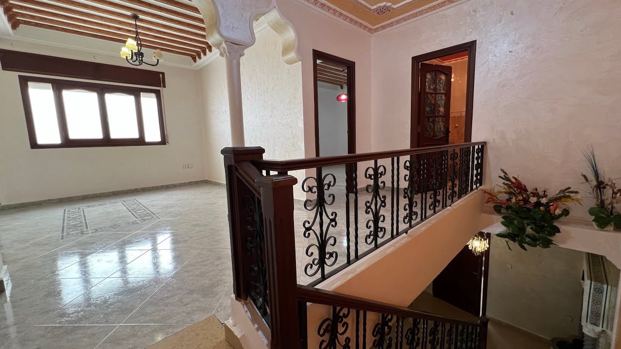 دوبلكس👌فيه تخفيضات 15 دمليون💶في ارقى أحياء مدينه تطوان حي الولاية يتوفر على مرأب السيارات🚗0608867361