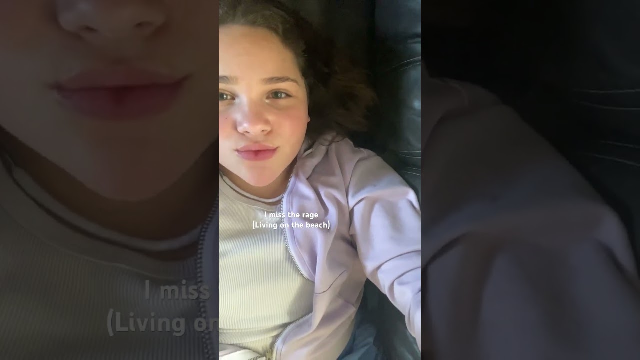 I miss summer we went to the beach about 100x 