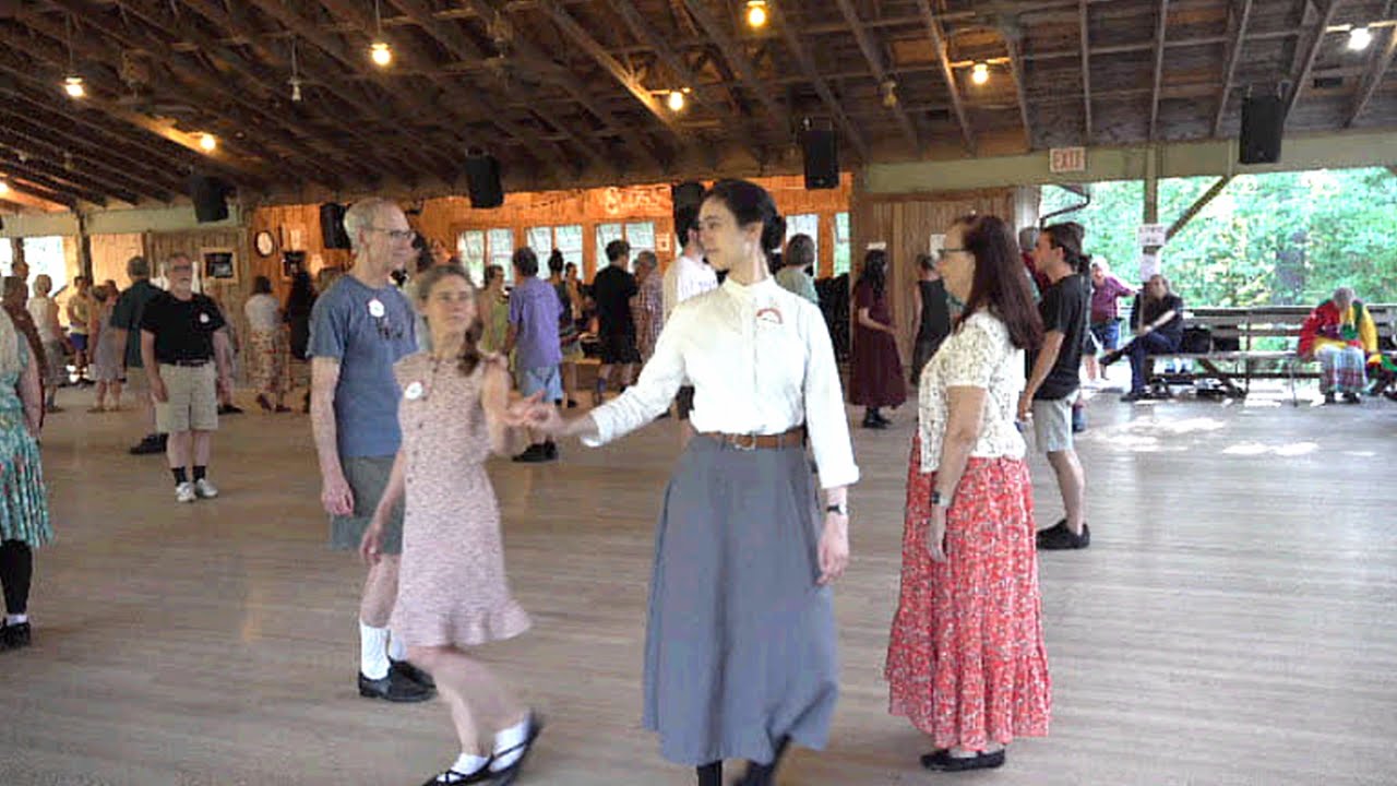 The Costumer's Delight (cc: dance subtitles)