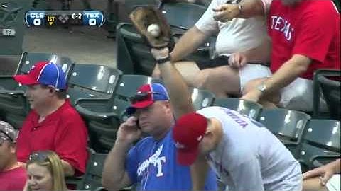 2011/09/14 Fan makes catch, continues convo