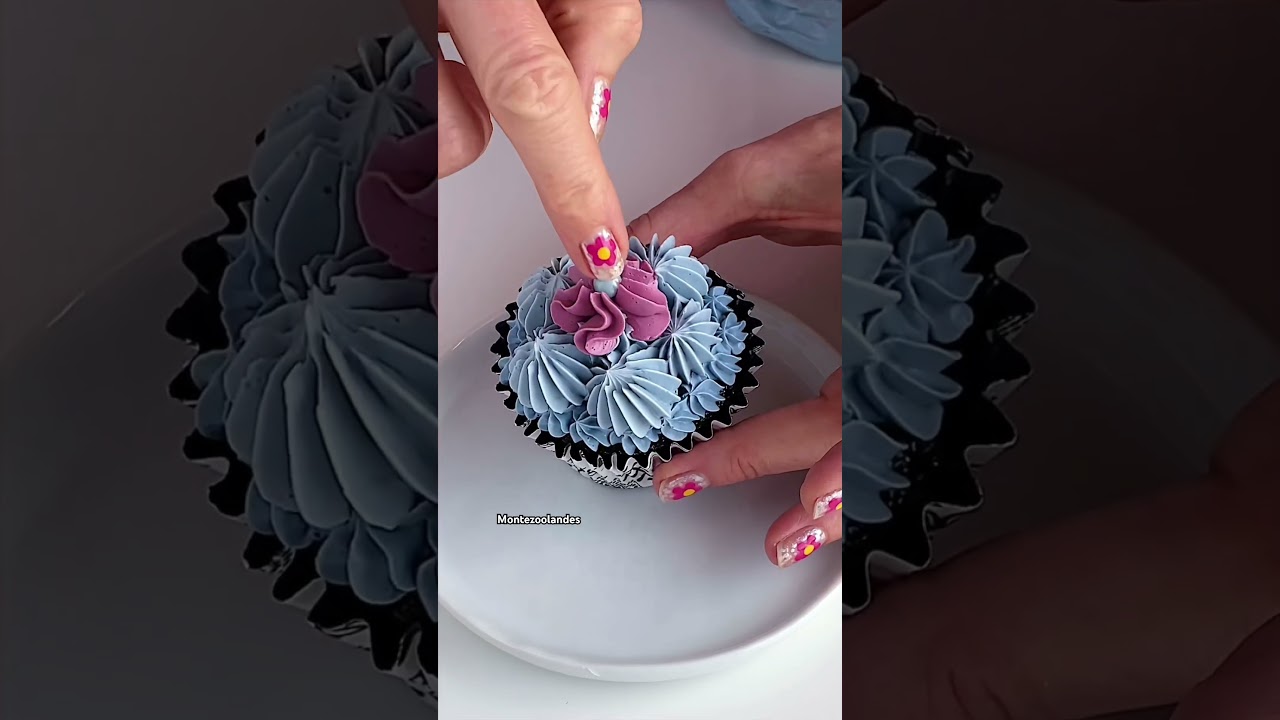 Floral Cupcake Piping 