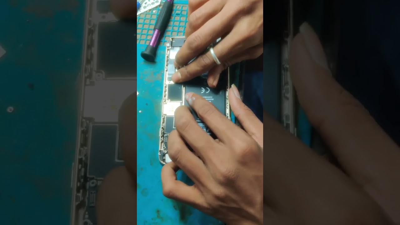 iPhone 6 plus... battery replaced by .. Khushika mobail.