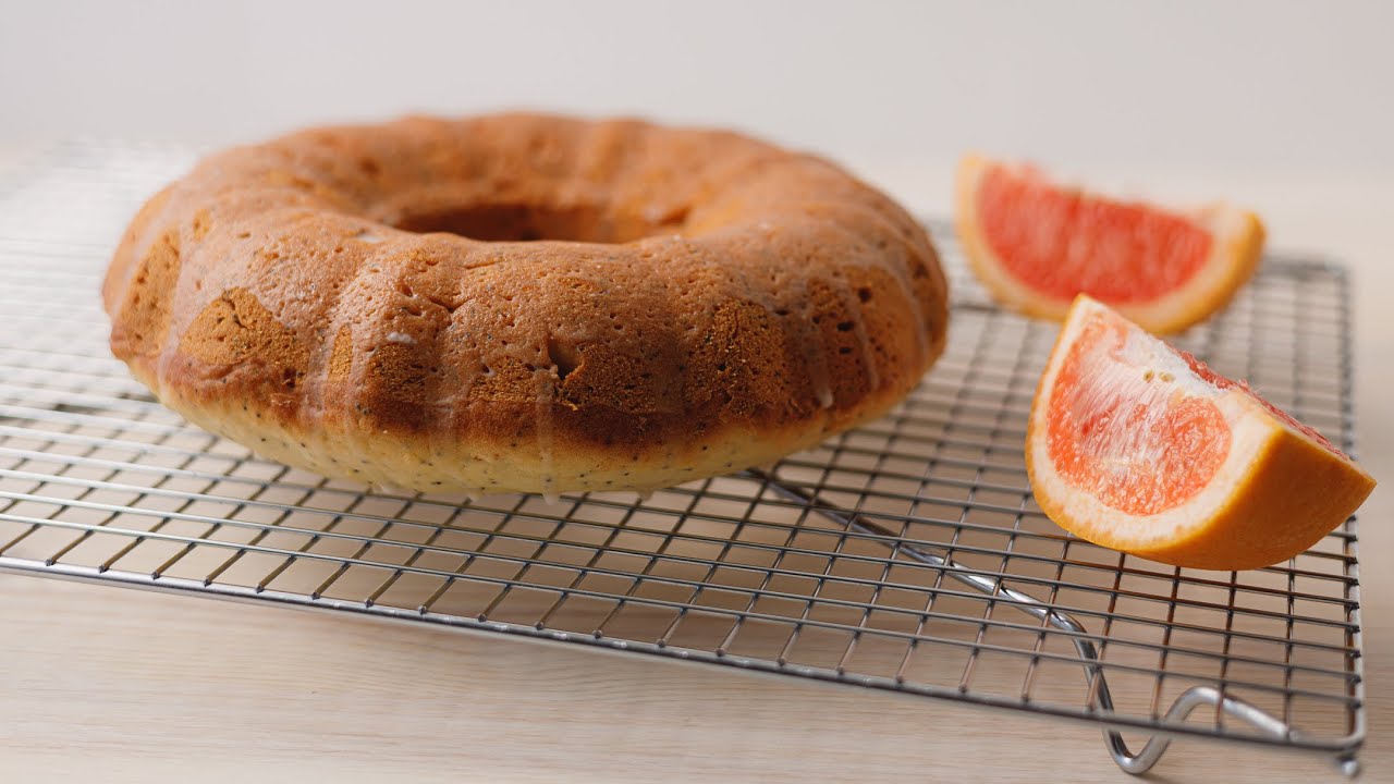 Grapefruit poppy seeds Bundt Cake. Easy and citrusy! YouTube