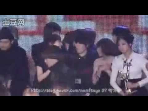 YouTube - 091210 GDA 2PM Win Award + Ending Cam.flv