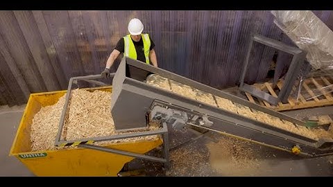 UNTHA LRK shredder explainer video - pallet shredding