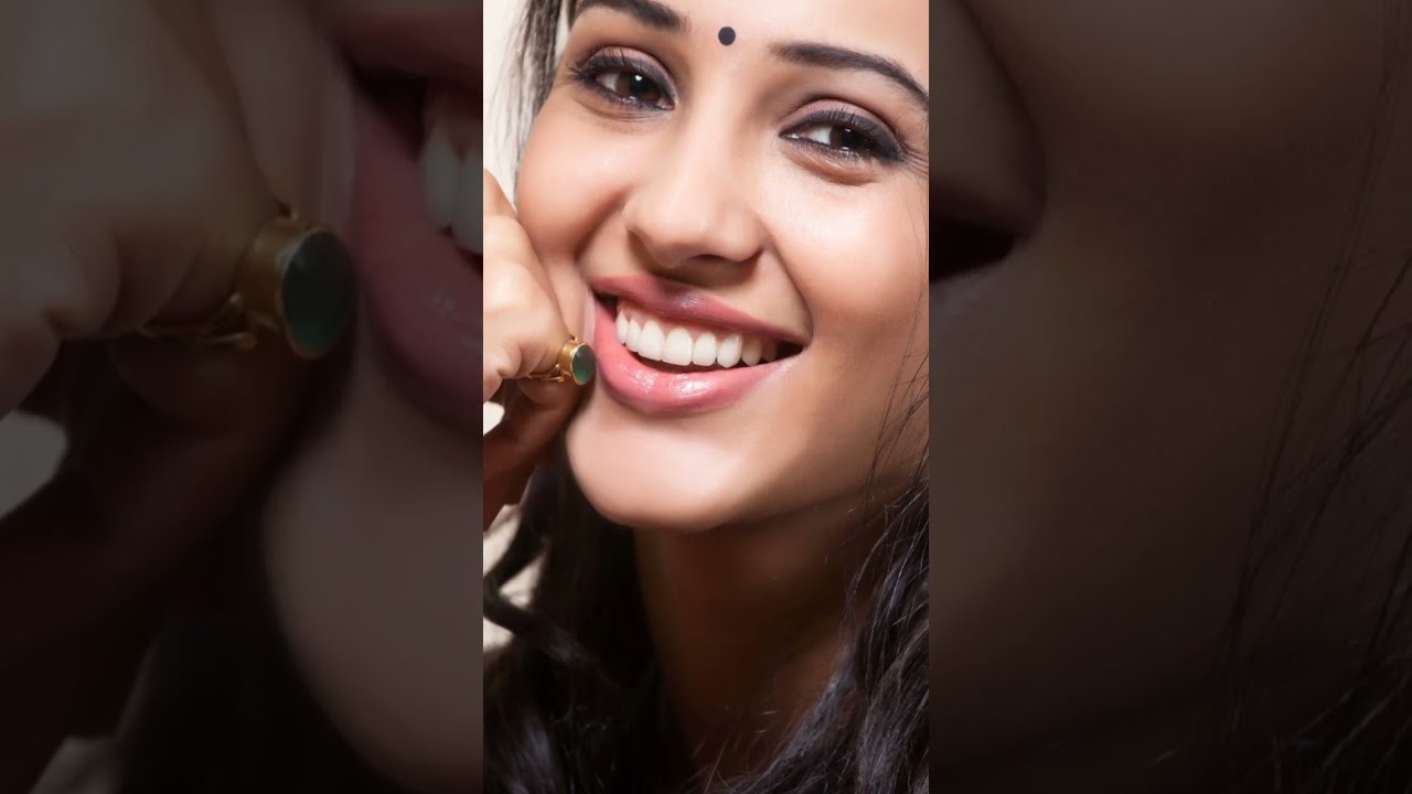 Tollywood Beautiful Model Actress Riya Suman HD Lips Closeup