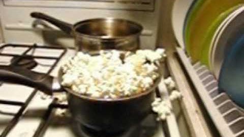 Popcorn on the hob in slow motion 420fps Casio EX-FH20 camera
