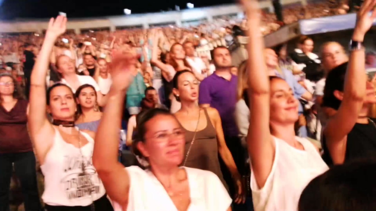 2 Temmuz 2017 Harbiye Açık Hava Tiyatrosu Tarkan - Kedi Gibi ve muhteşem final dansı