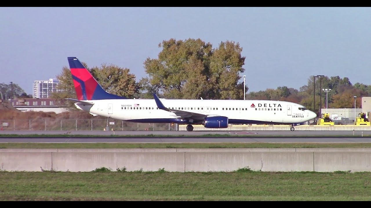 Msp Aircraft Viewing Area - Arrivals 10-17 & 10-18-2015 - Youtube