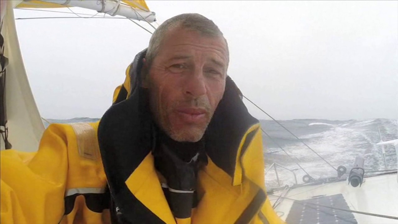 J65 : Sébastien Destremau file à plus de 20 noeuds / Vendée Globe