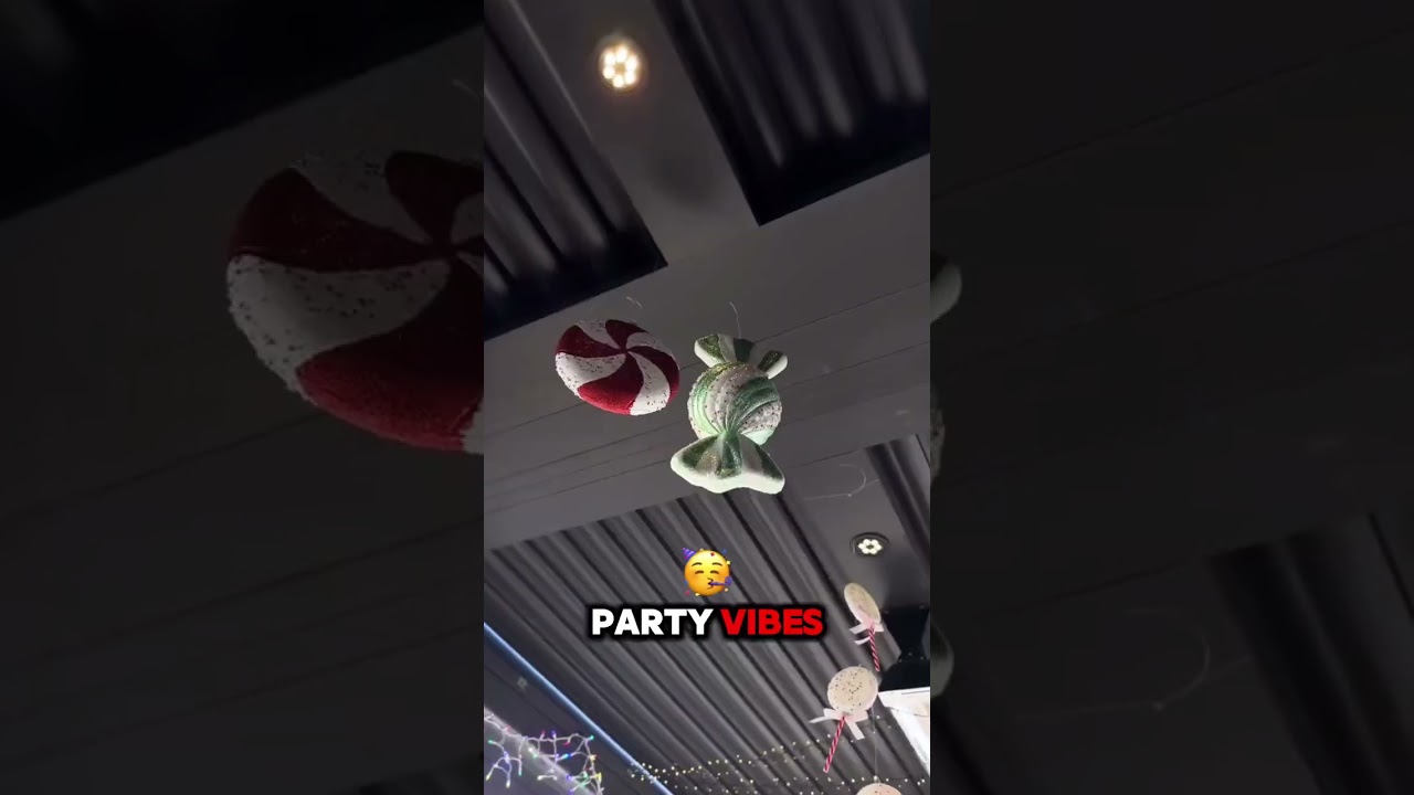 ↗️ Share this to your holiday pop up friends ‼️ @thehctavern 📍9709 E 116th st Fishers, IN Pop-Up