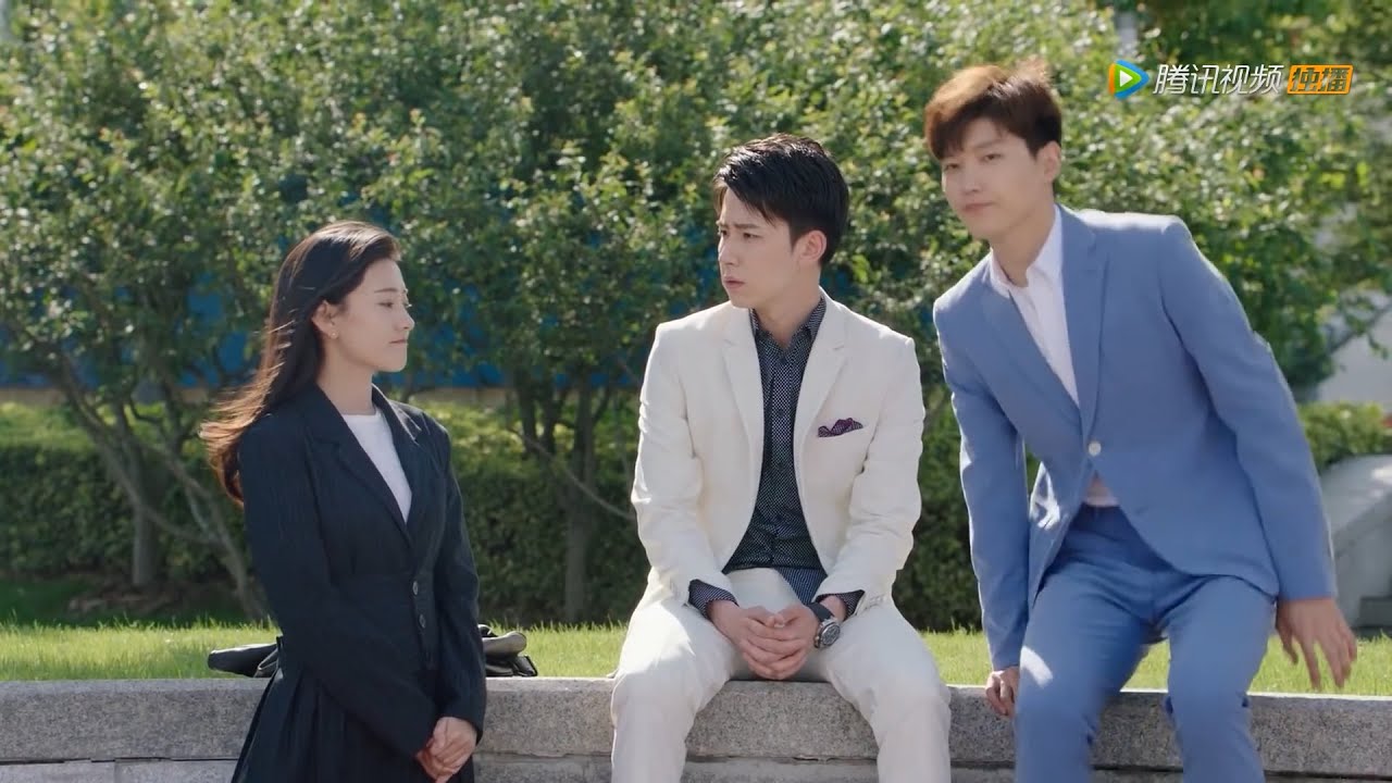 Цзясинь помогла Сии и его брату разрешить недоразумение, и Сии полюбил ее еще больше.