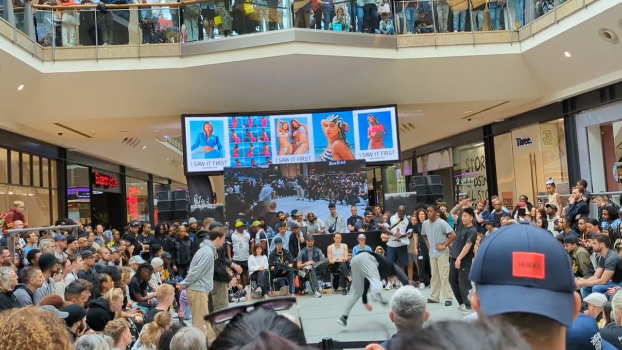 4K🕺Hip-hop Dance Battle At The Bullring Shopping Centre🐂 In Birmingham🇬🇧