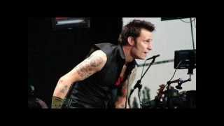 Download Lagu Green Day - Let Yourself Go [Lyrics/Letra] MP3