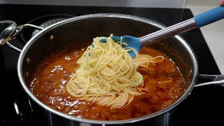 THE BEST HOMEMADE SPAGHETTI MEAT SAUCE RECIPE | Delicious Red Sauce