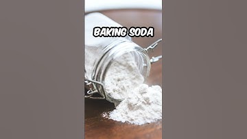 Natural Dandruff Solution | Baking Soda Beauty Hack #bakingsoda #haircare #ytshorts #remedyscience