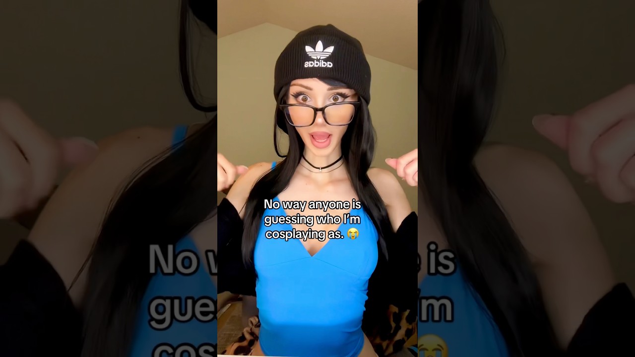 NOBODY is guessing this cosplay…🙈😅 #cosplay #cosplayer #shorts