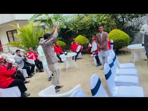 HAJURBAU RA NATI KO VHAI KO BIHE MA MARAD NACH😂😂 #dance #bihe #vhai #family