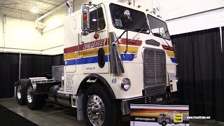 1969 White Freightliner Vintage Truck - Walkaround - 2018 Truckworld Toronto