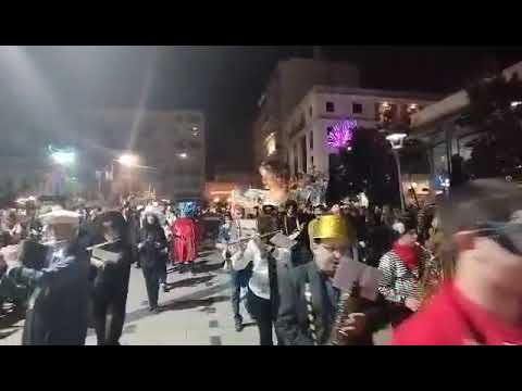 Εντυπωσιακή η παρέλαση των αρμάτων του Καρναβαλιού στην Πάτρα