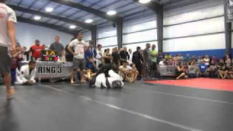 Trey Reyes (Victoria BJJ) vs. Robert Dembeck (Para...