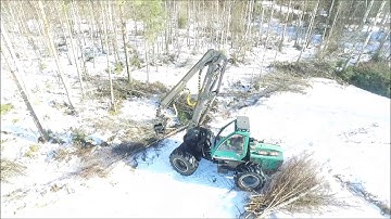 Clearing trees with JAK-250K and the ProSilva harvester | Captured by drone at heights | Jak.fi