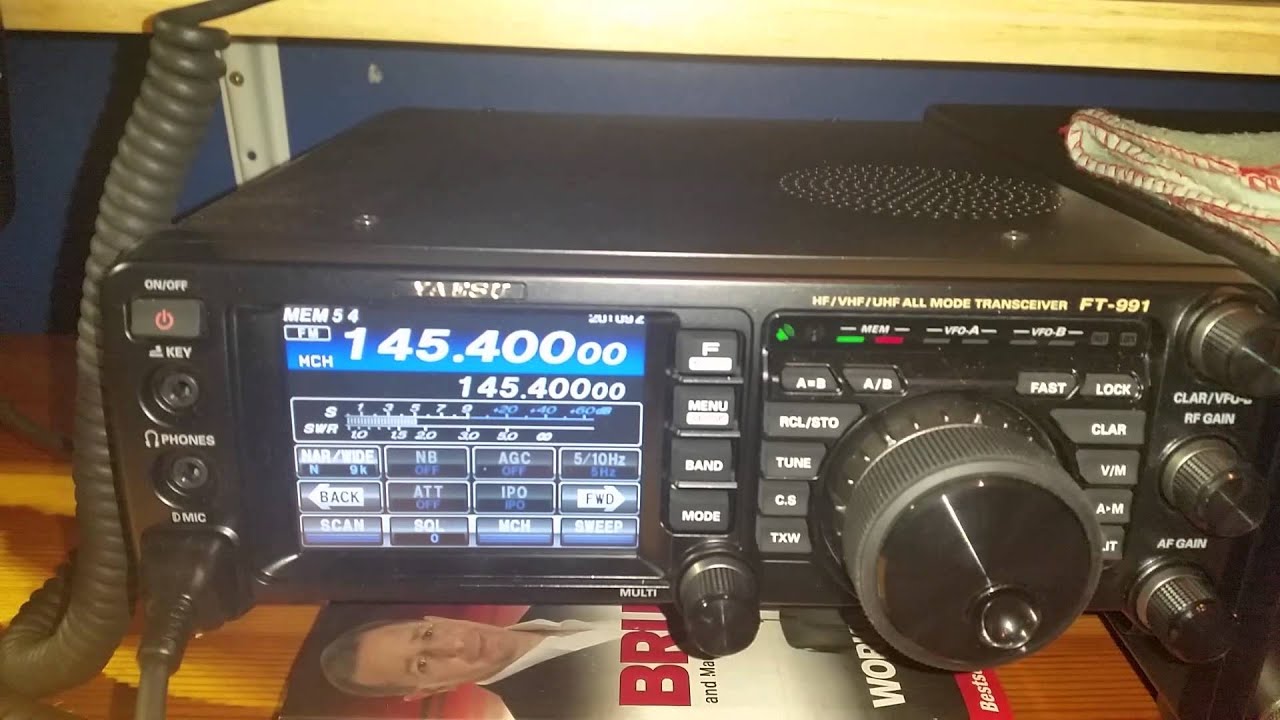 Icom 7100 FM audio - YouTube