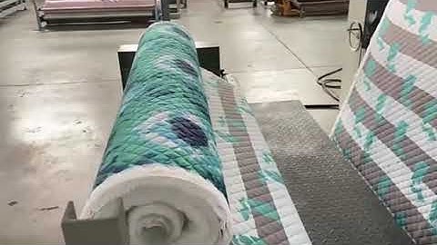 Ultrasonic quilting machine