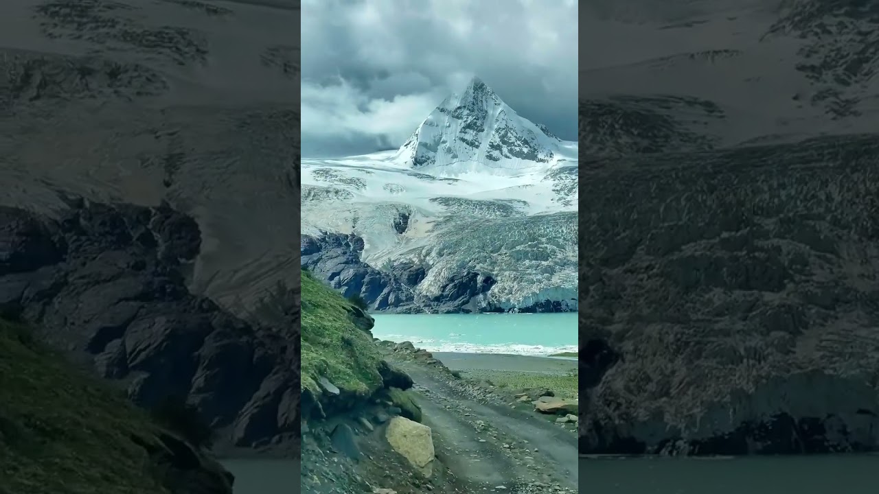 Beautiful Snow covered Mountain 🏔️🏔️