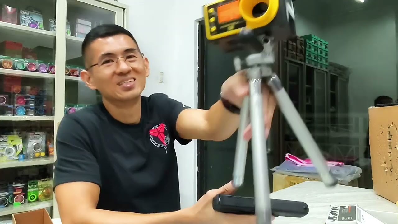 Unboxing and Testing of an Umarex Glock 17 Gen 5 Airsoft Gas Blowback Toy Gun