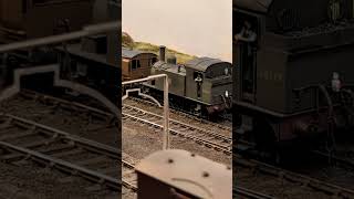 🚂 S Scale Passenger Train Pulls into the Station #railway #modeltrains #shorts
