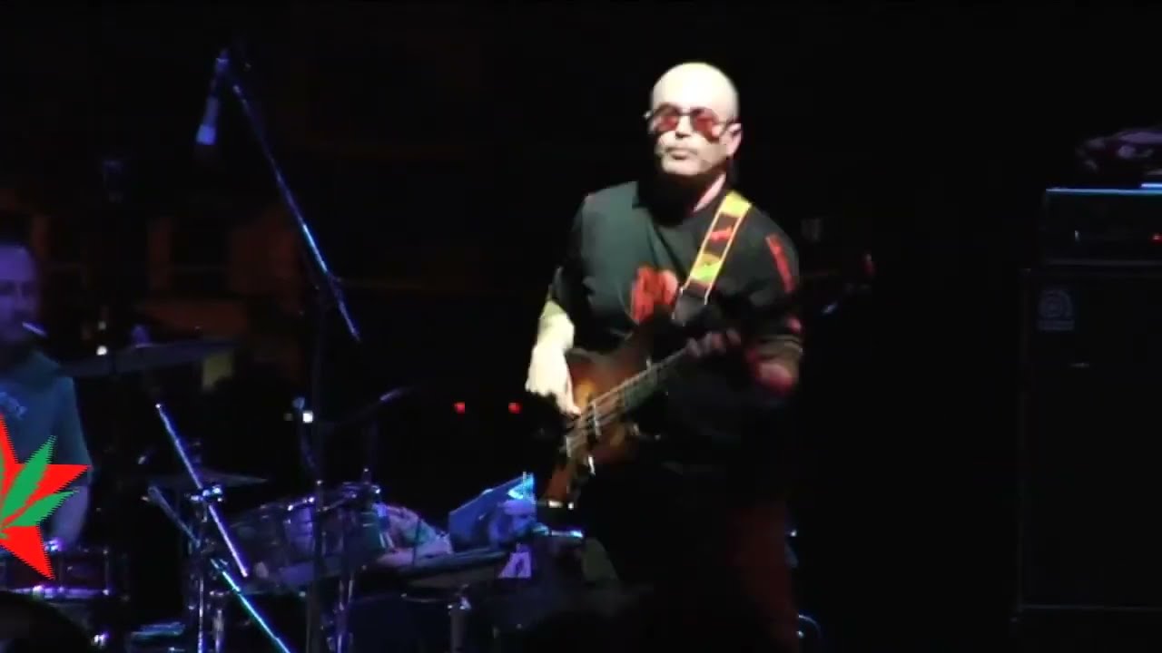 Vlastur - Arketa (Live at Legalize protestival) 2010