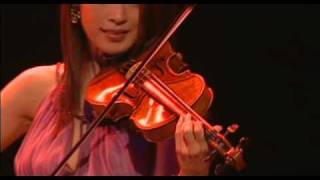 Video thumbnail of "川井郁子 Ikuko Kawai リベルタンゴLibertango [嵐が丘.Live.Concert.Tour.2005]"