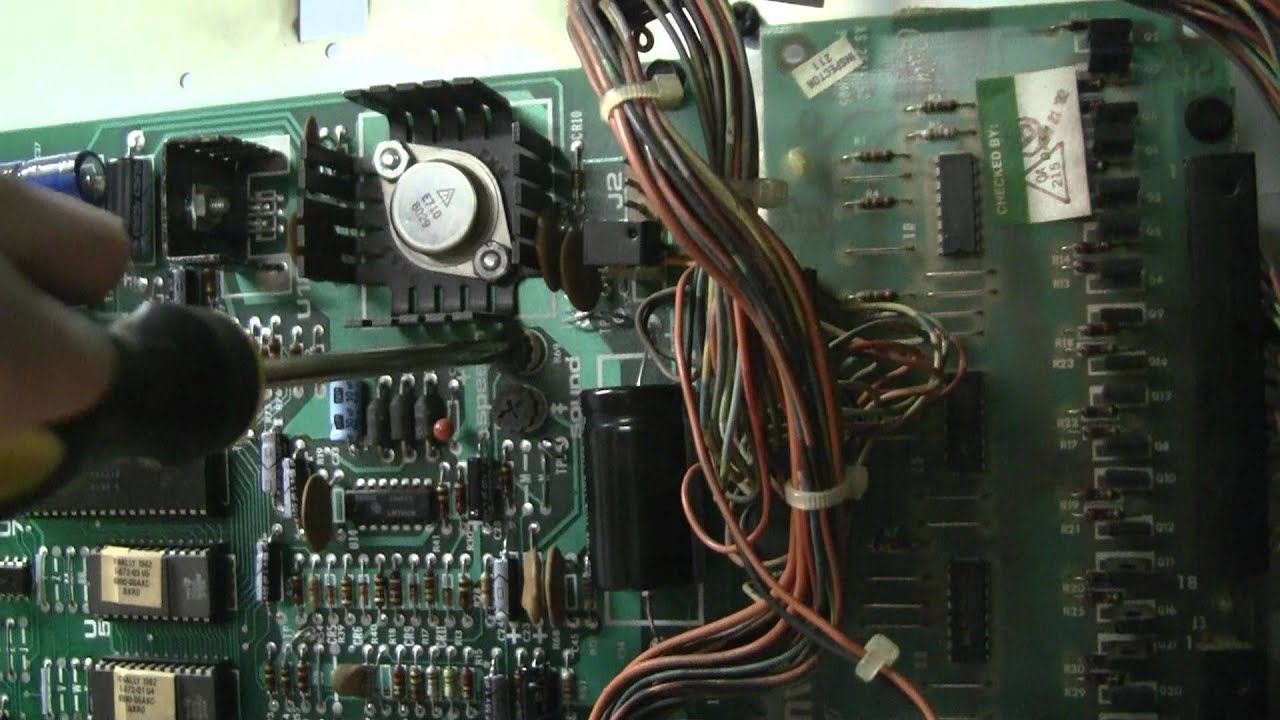 Rebuilding a Bally Squawk & Talk sound board pinball Pt 3 - PinballHelp.com
