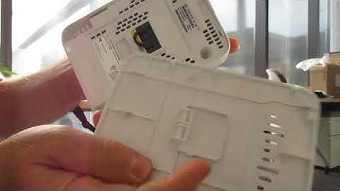 Cisco Aironet 1810 OEAP cover removal