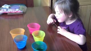 2012-4-7 Coloring Easter Eggs 1.AVI